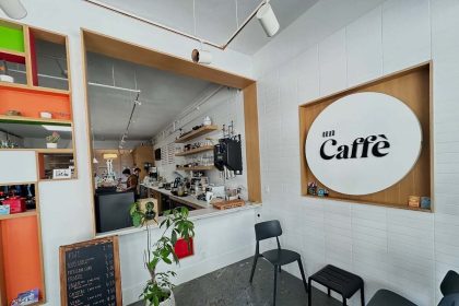 Un Caffe Coffee Bar is Steaming Up a Hot Expansion