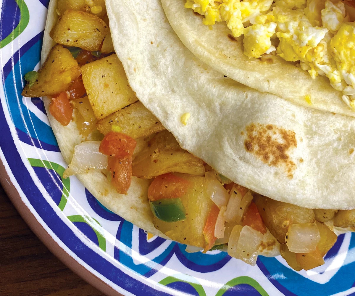 Tia's Taco Hut to Open New Location at Naco Retail Center