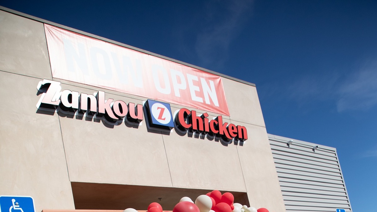 Zankou Chicken opens in Lawndale.