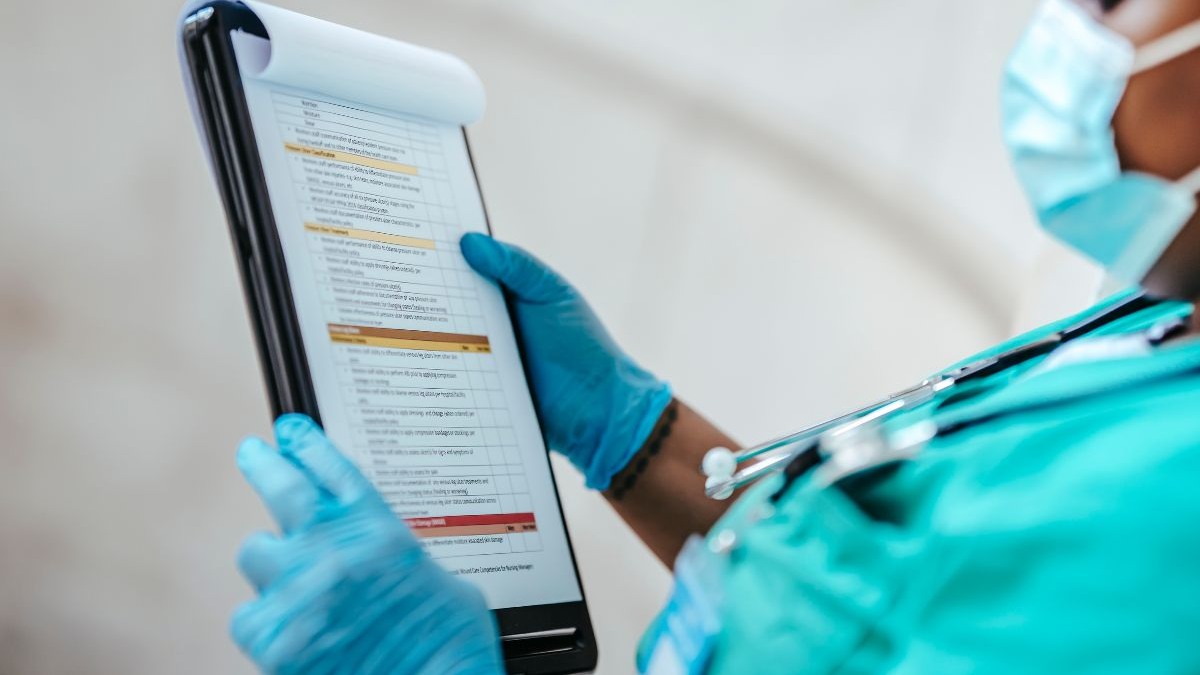 The home health care service from Bolingbrook, Illinois, joins a growing number of healthcare providers that have considered bankruptcy protection in the past few months.​