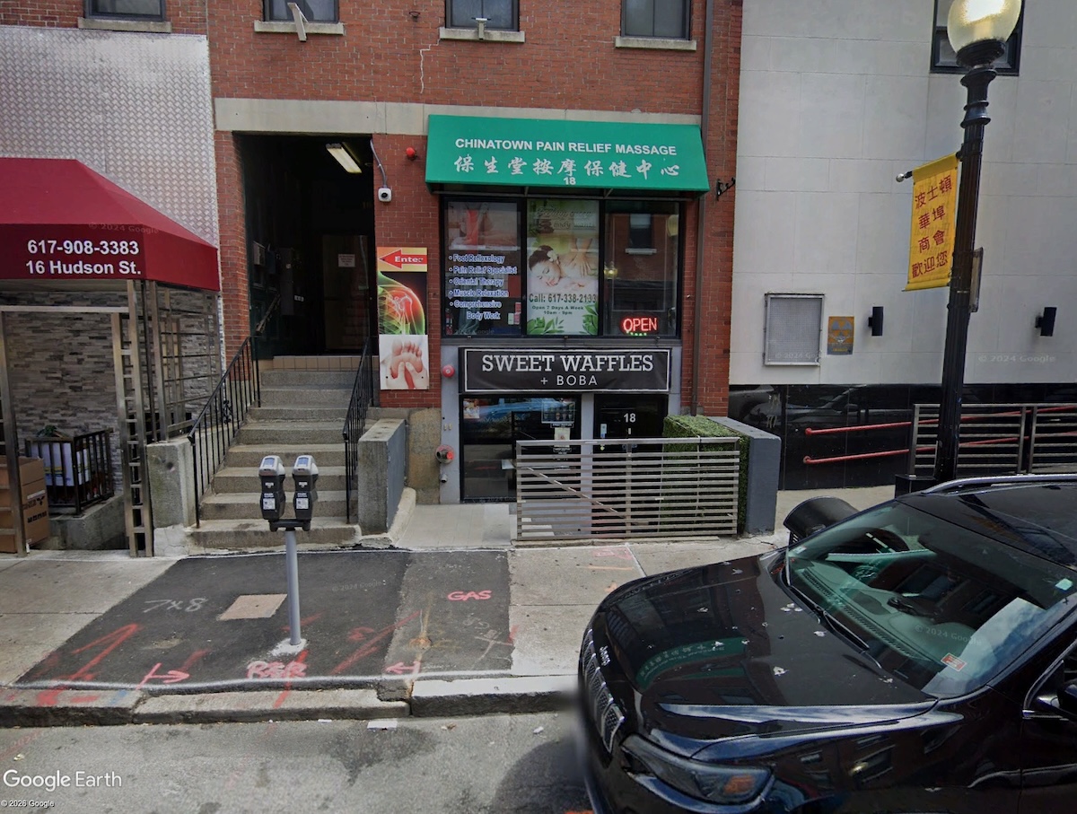 Golden Crust Bakery to Replace Sweet Waffles + Boba in Boston's Chinatown