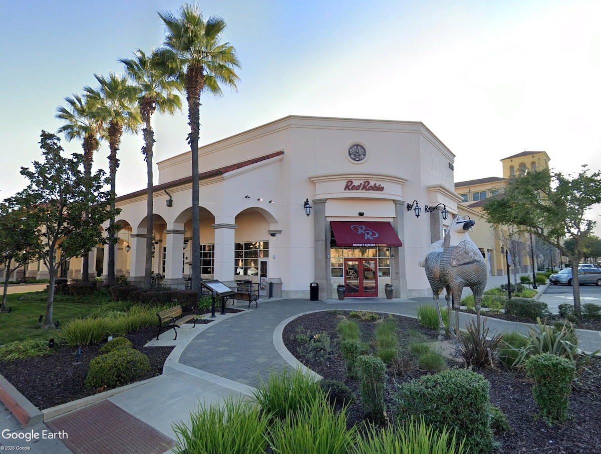 Journey to the Dumpling to Replace Red Robin at Folsom’s Palladio