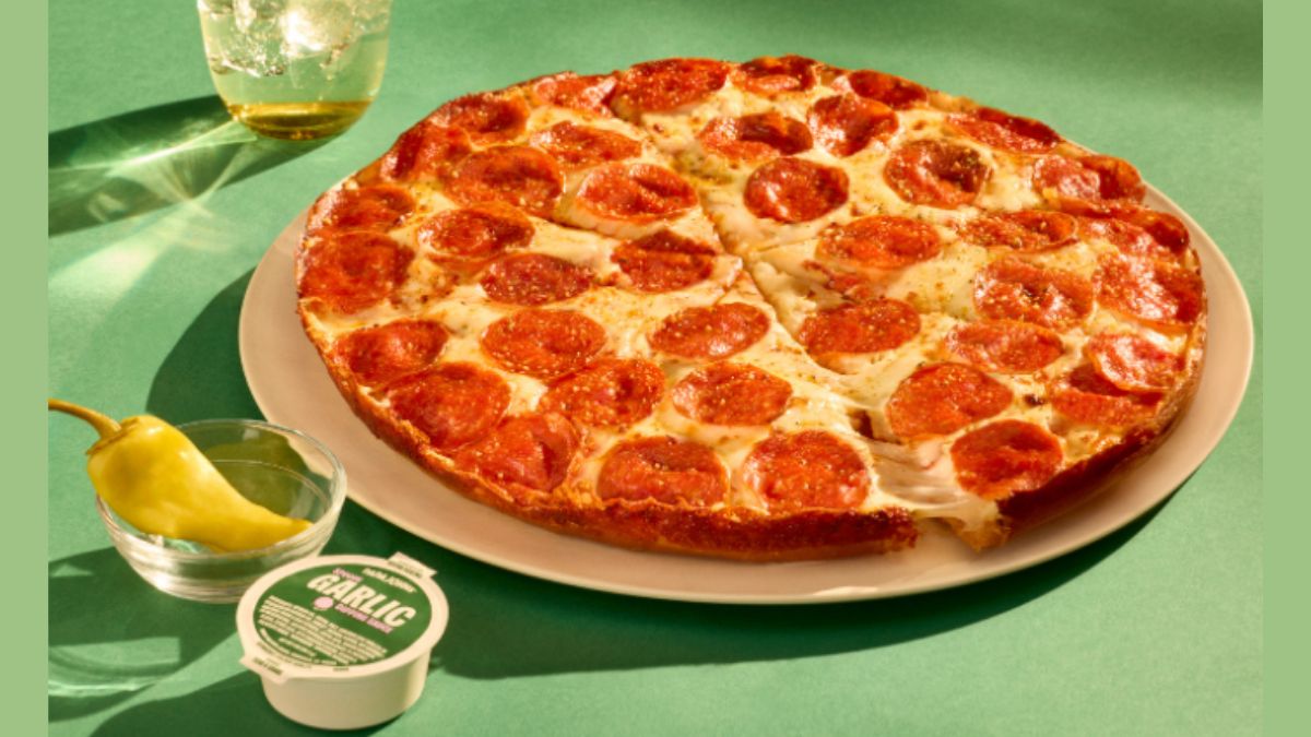 Papa Johns' Pan Pizza image