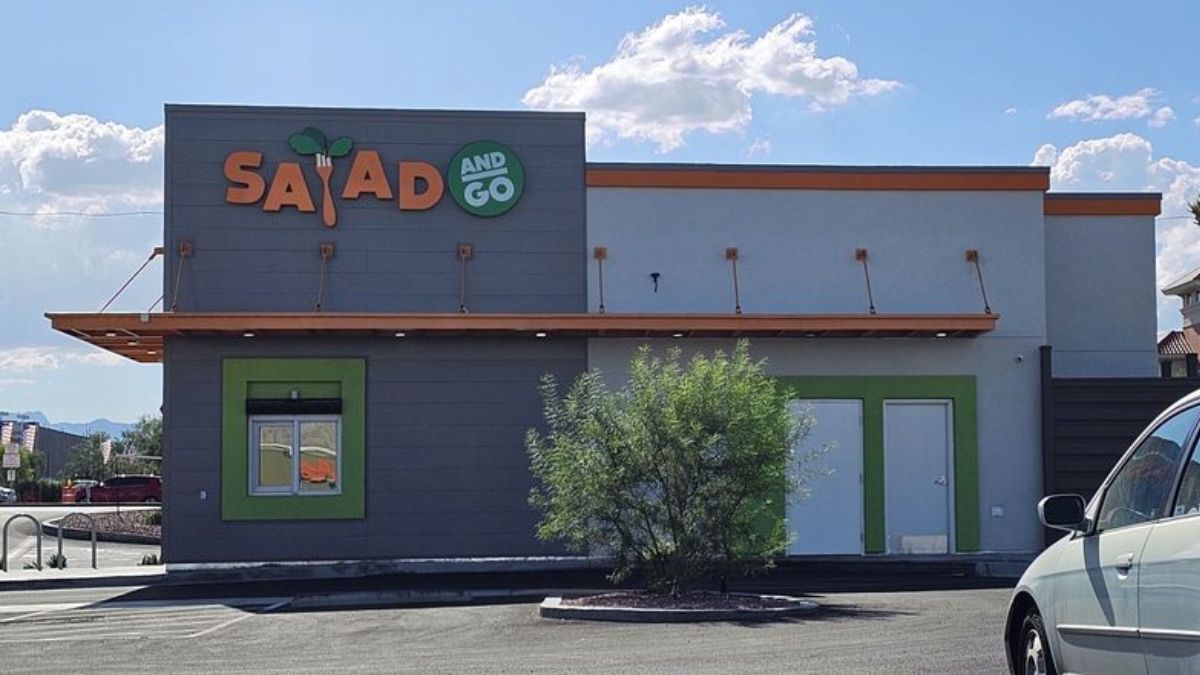 Salad and Go storefront