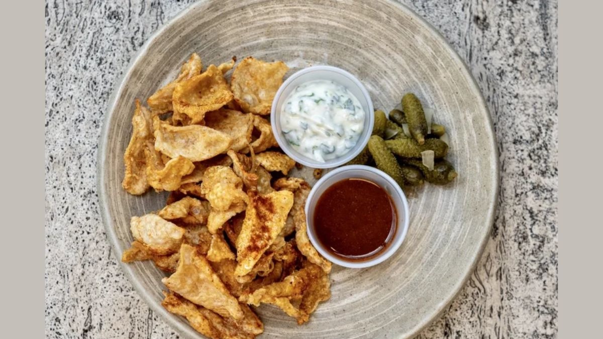 Houston’s long-standing cocktail bar will close permanently on February 12, 2026, after more than a decade of serving creative bar fare.