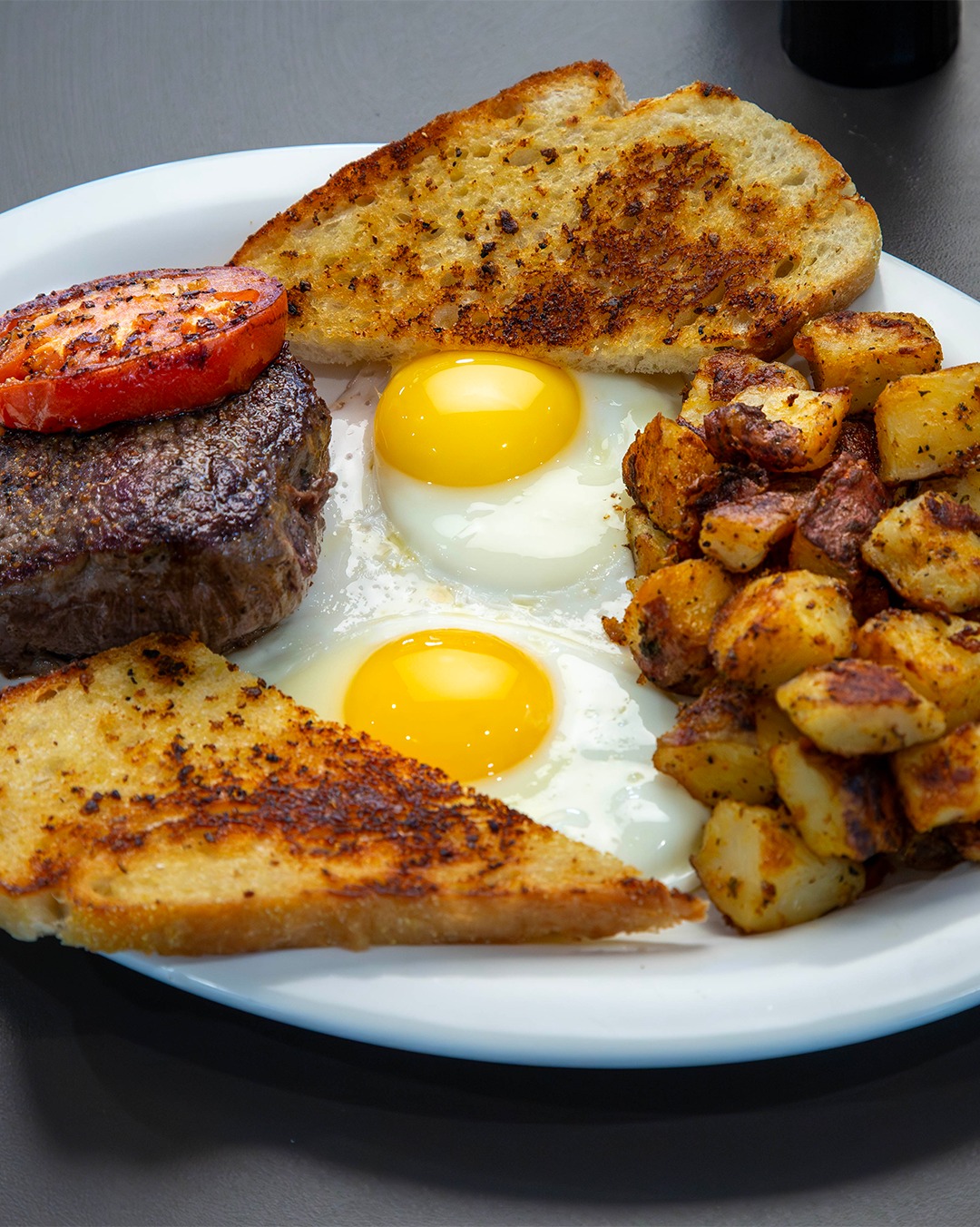 Eggs Up Grill Signs a Five Unit-Development Deal with Texas Franchisees
