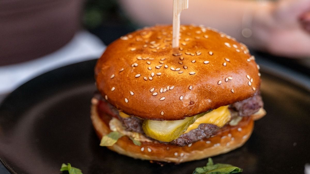 Super Duper Burgers opens with a wide range of menu items