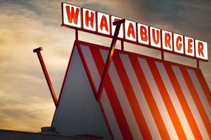 Whataburger opens its newest location in Franklin.