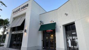 Frank Pepe Pizzeria Napoletana will close its Plantation restaurant as it looks ahead to a new opportunity in West Palm Beach. 