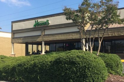 he eatery was found in violation of several health regulations, which led to it receiving a low score of 61U