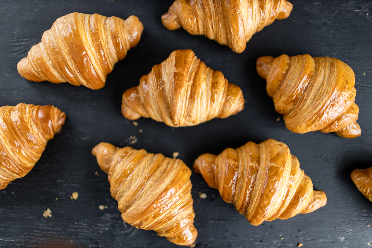 Arhoma Bakery Acquired by Former NFL Player