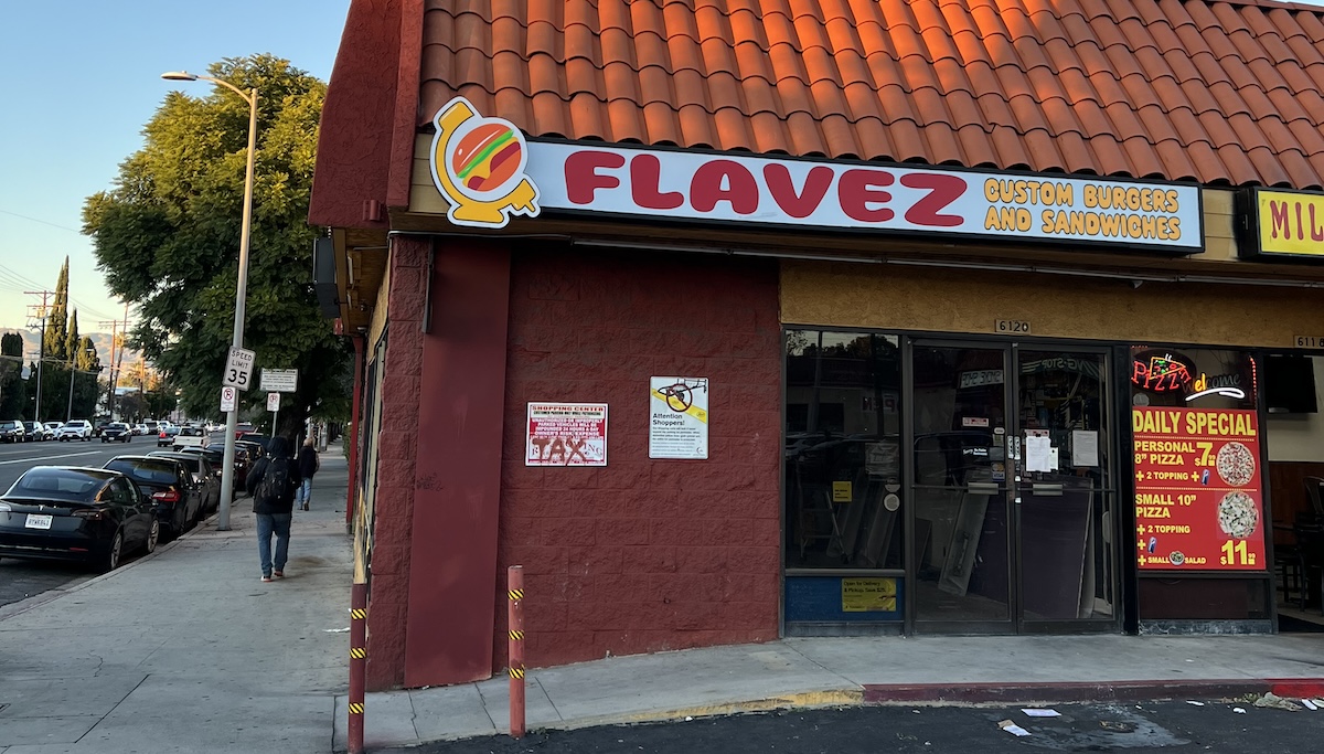 Flavez Burger Opening Doors In Tarzana Soon