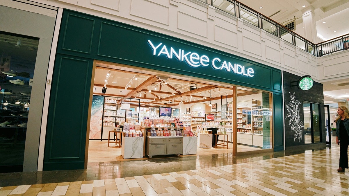 Yankee Candle reopens at the Mall of Georgia.