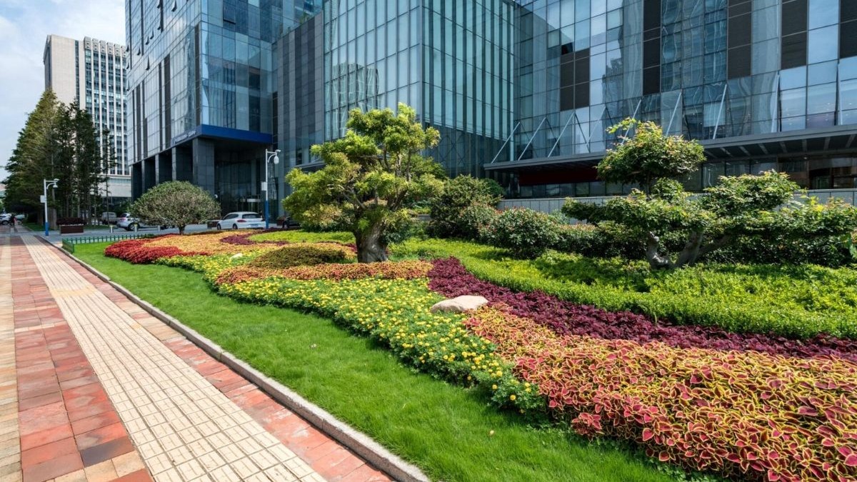 The Tendit Group, LLC, filed a WARN notice in Arizona on April 14, 2026, affecting 143 employees at its Phoenix location.