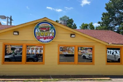 Tommy's Burger California Style