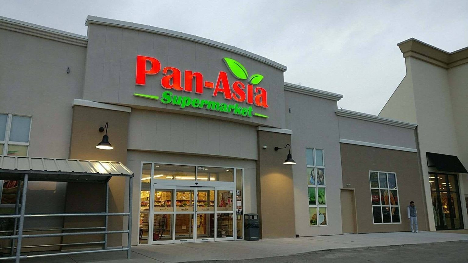 Pan Asian Restaurant and Grocery Store to Open in the Colonies North Shopping Center