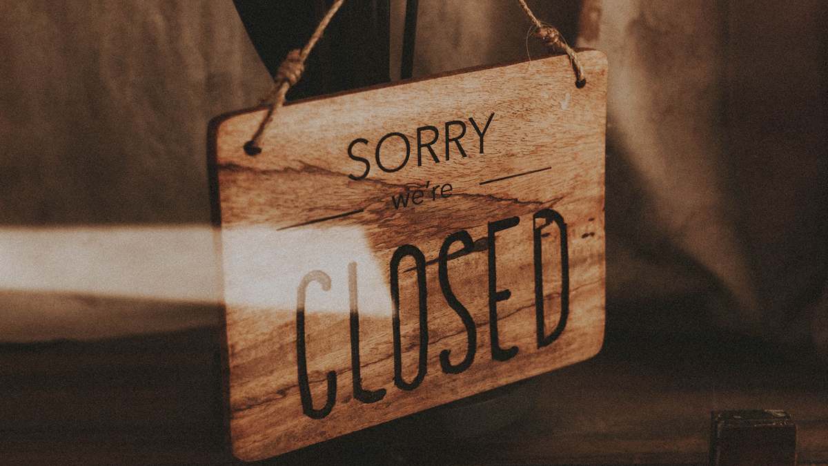 Biaggi’s Ristorante Italiano closes.