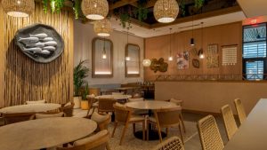 California-based seafood chain Pacific Catch has officially opened at Brea Mall, bringing a distinct dining experience to Orange County.