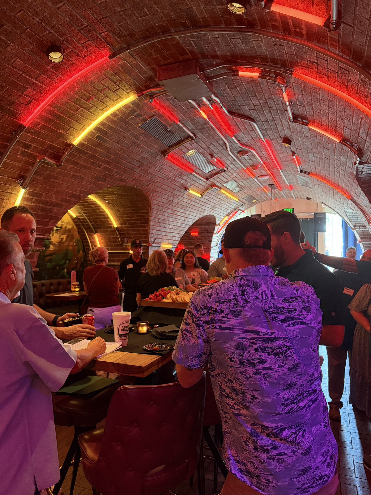 Phoenix Hospitality Leaders Gather at What Now Media Group’s Accelerate Event in Tempe