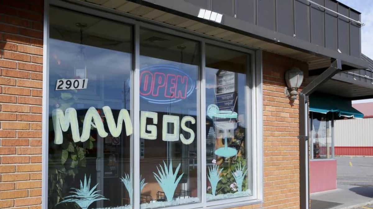 Mango’s restaurant in Moorhead storefront image