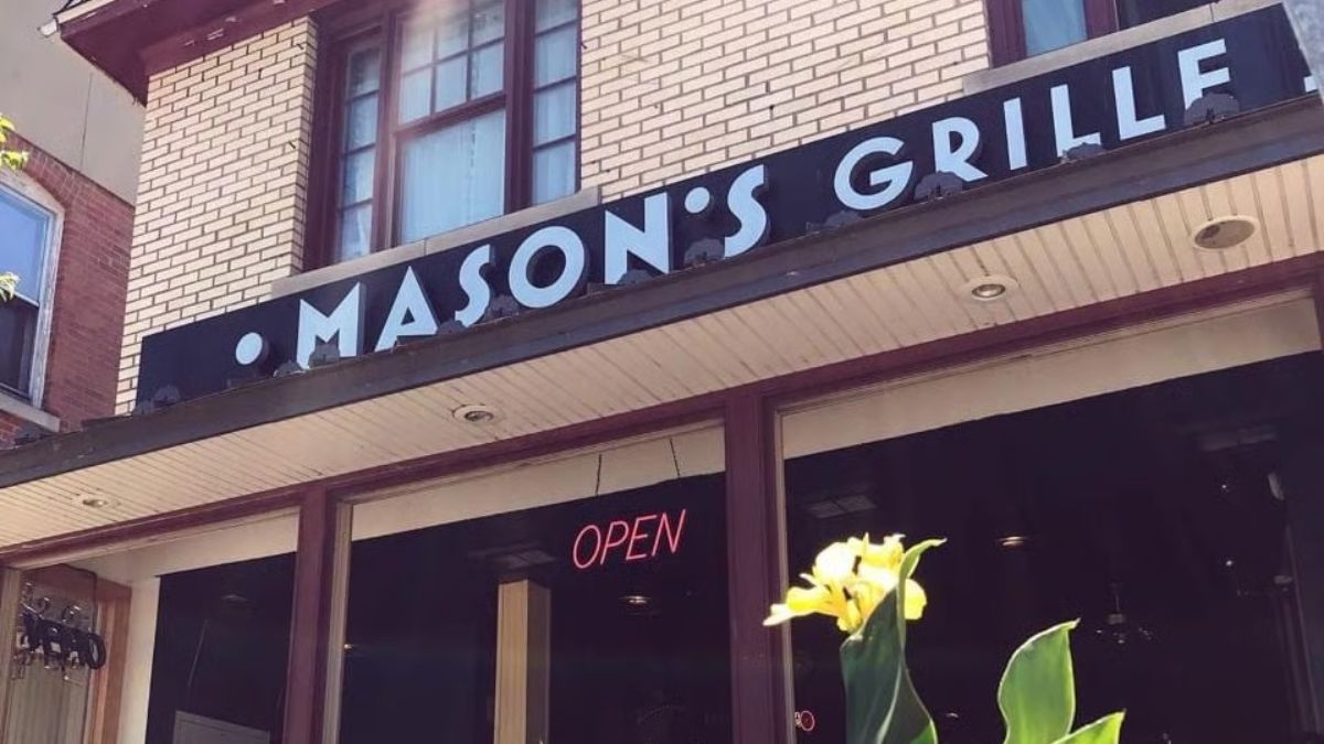 Mason’s Grille 52 in Hamburg storefront image