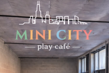 Two Parents Introducing Play Cafe to West Town in Early Fall