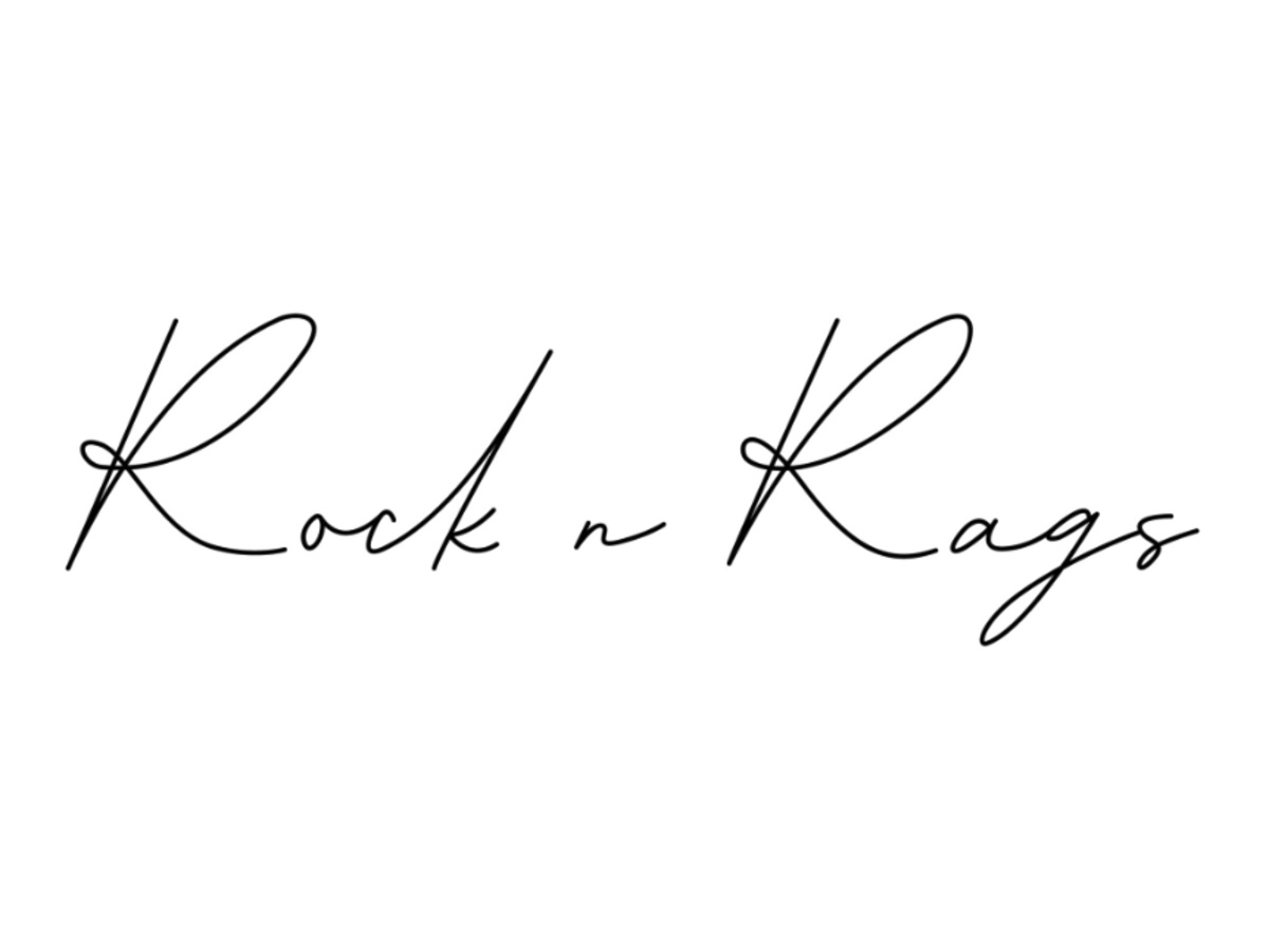 Rock N Rags Boutique Owners Delivering Dresses and Tops to Wicker Park