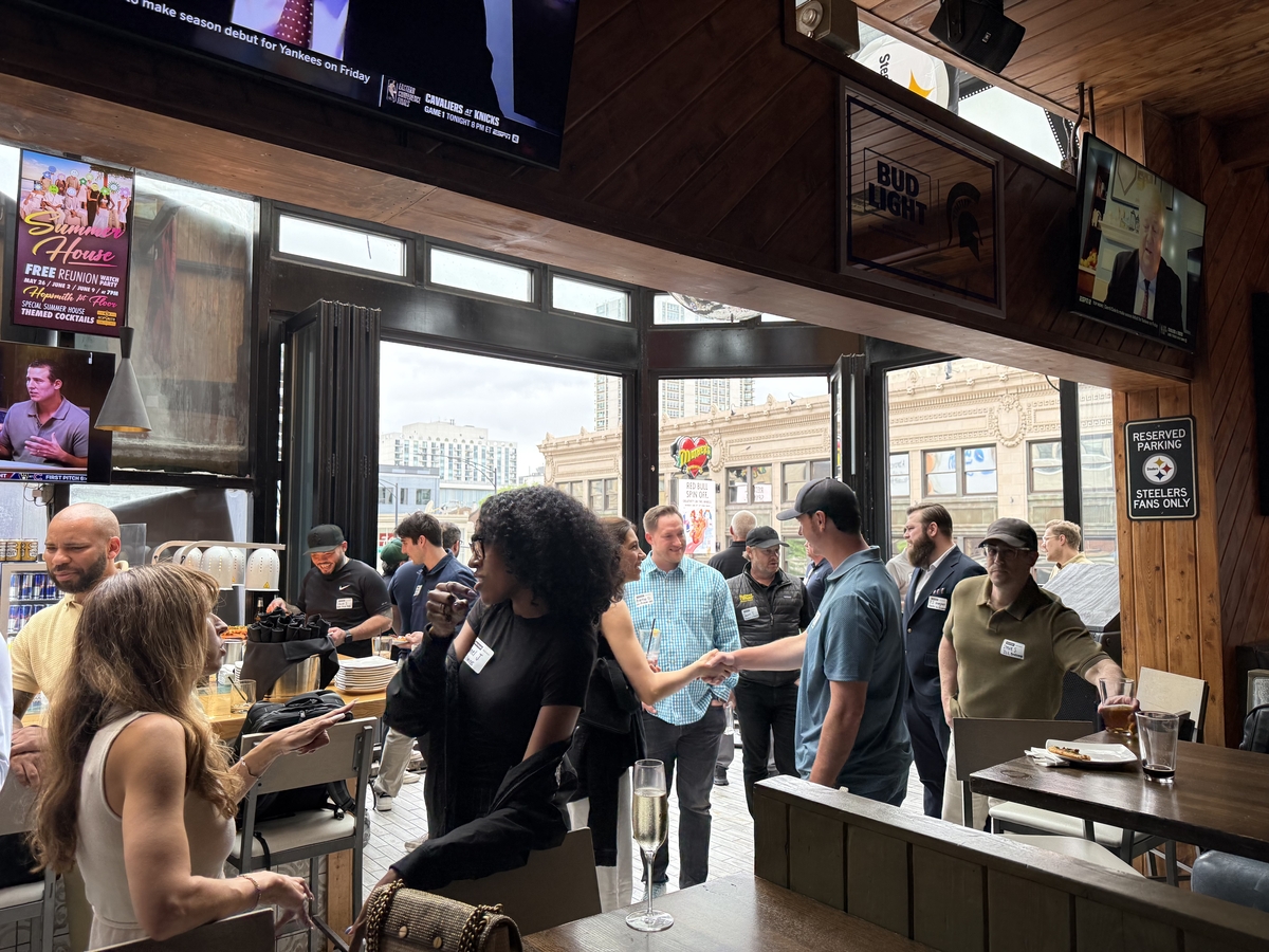 Restaurant Owners and What Now Partners Network at Latest Chicago Accelerate Event