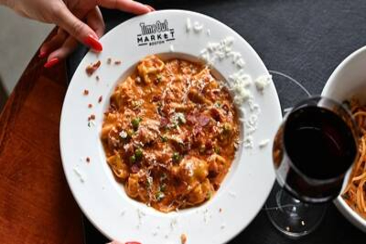 Chef Brian Poe Expands POE-Lenta Italian Café With New location At Hub Hall on Causeway