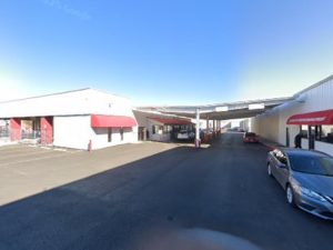 The Alaskan Fish Spot to Bring Fresh Seafood to the Valley