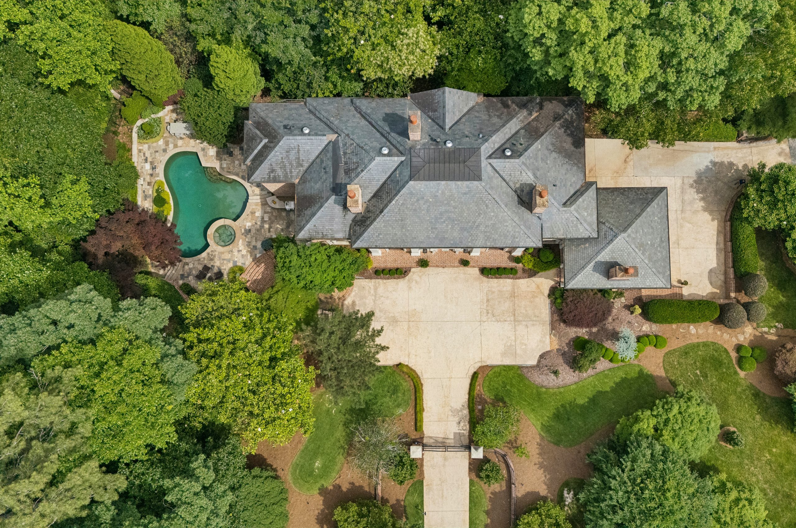 Tuxedo Park Estate Blends European Design with Modern Luxury Living
