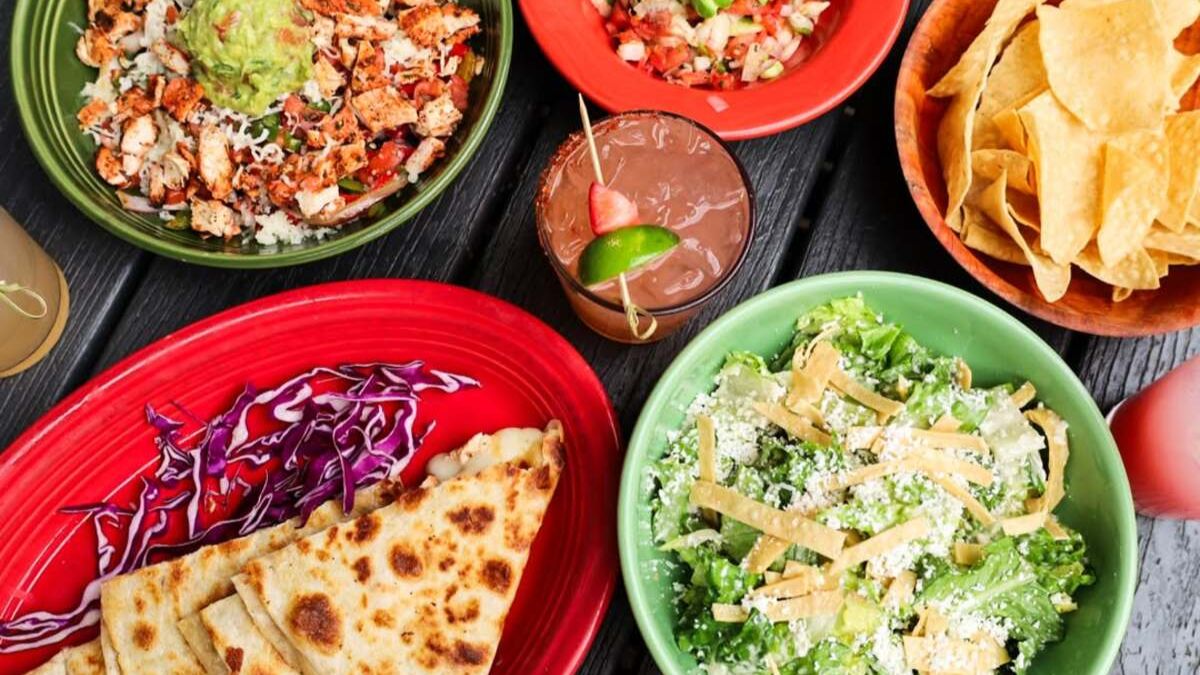 Cien Agaves Tacos & Tequila Opening Chandler Location in August