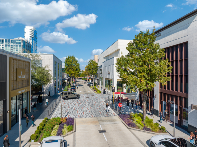 Chloé to Debut in the River Oaks District