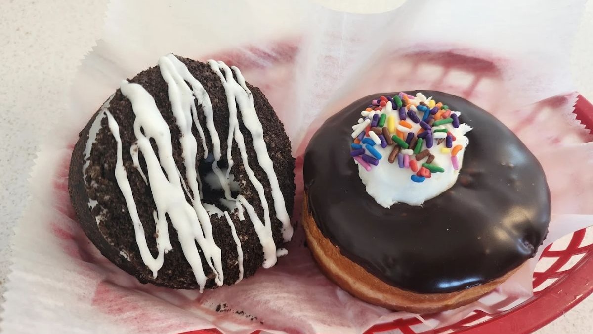 The Dandee Donut Factory Image of donuts from the menu of The Dandee Donut Factory (Google Photos by Charles Blakeman)