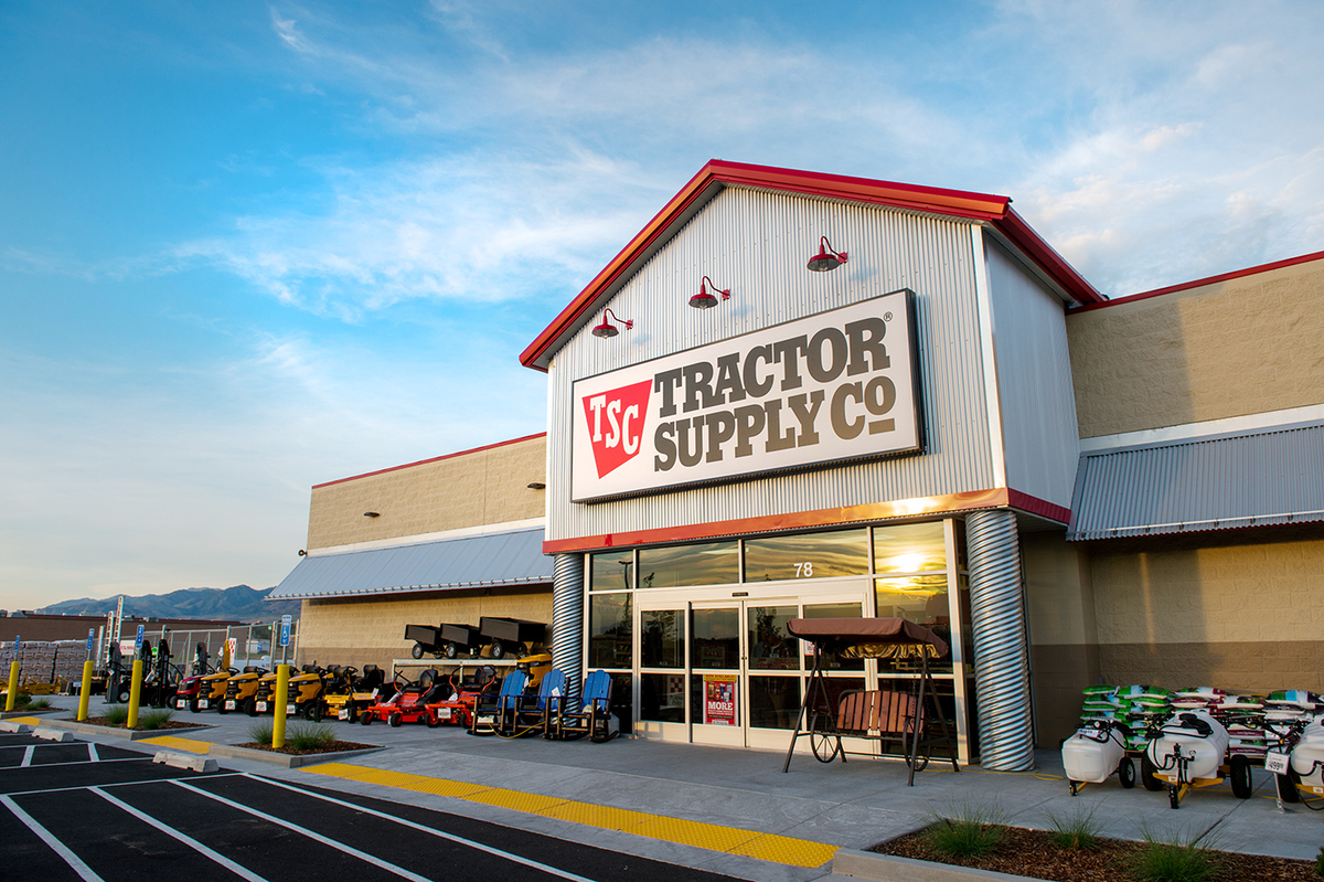 Tractor Supply Expanding to Broussard with New Store