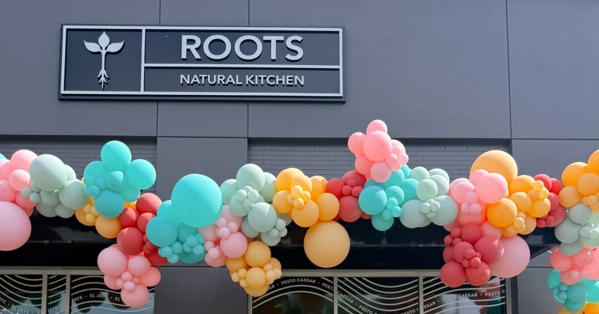 Roots Natural Kitchen Plans new Polaris location in former Giordano's space.