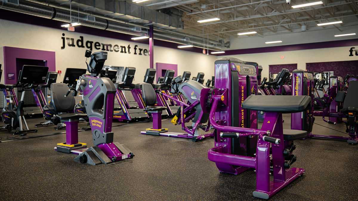 Planet Fitness Sammamish opens.