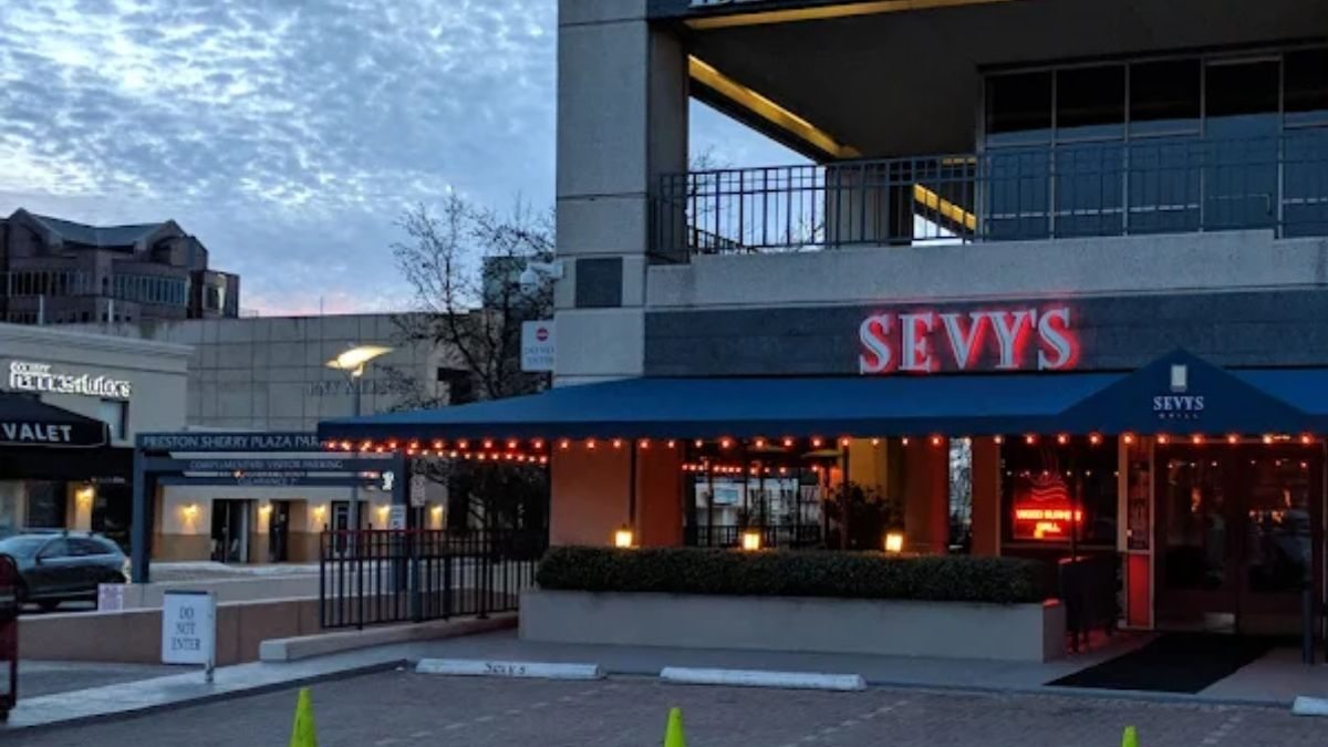 Outside Sevy’s Grill in Dallas