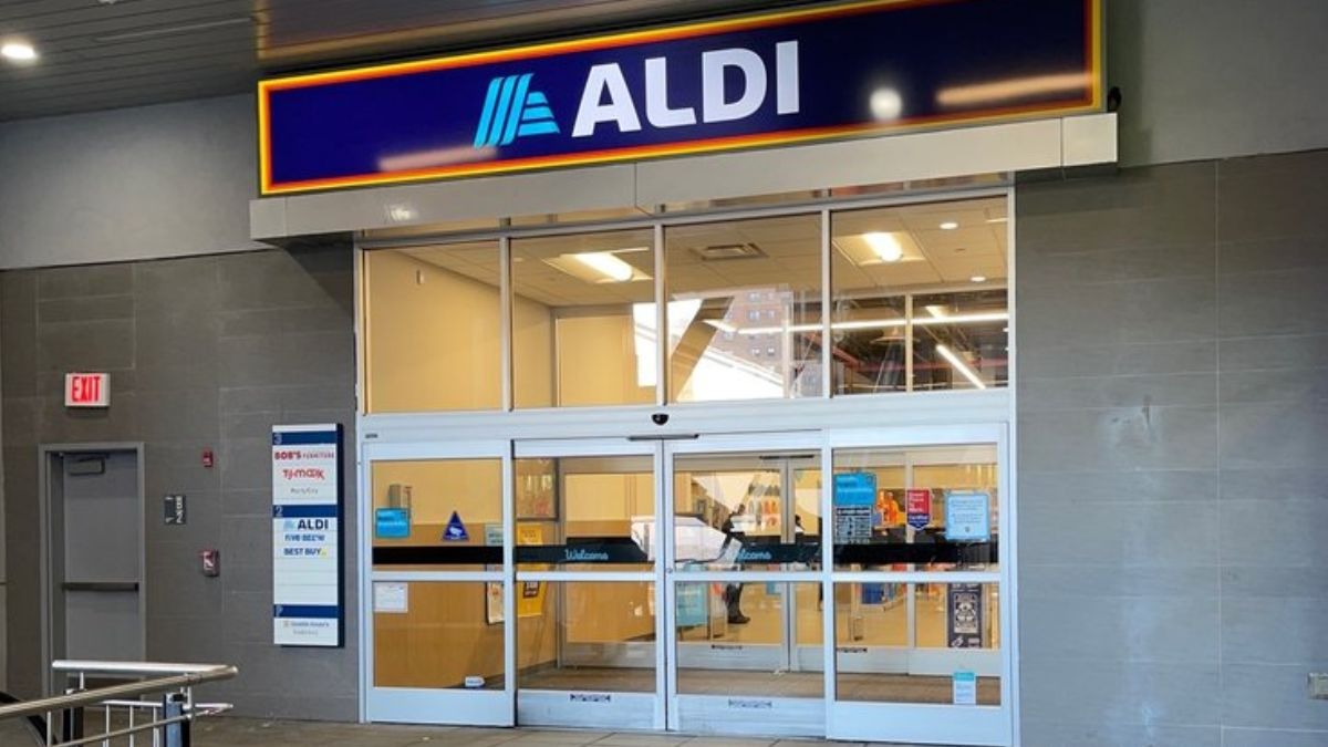 ALDI has announced the opening date for its Lynn store, bringing discounted groceries to locals. 