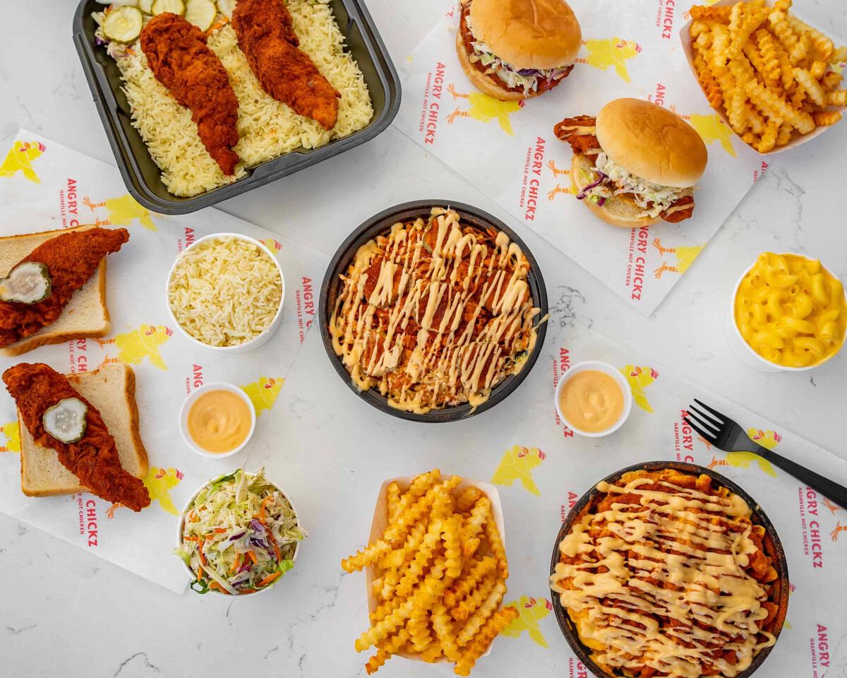 Angry Chickz Franchise Making Illinois Debut in Aurora This Year