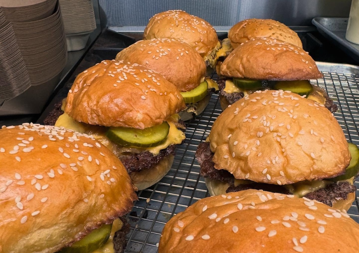 Blackout Burger