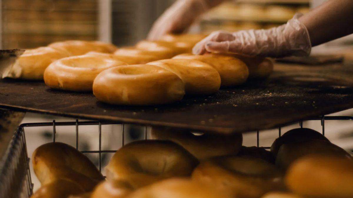 Bagels R Us bagels image