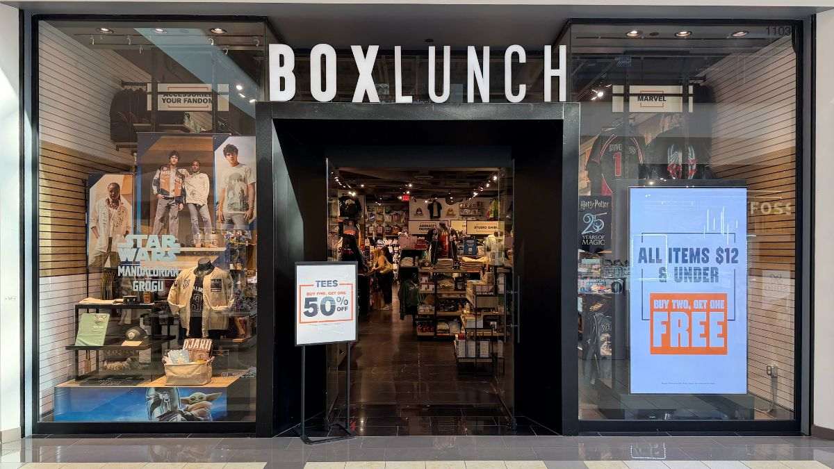 BoxLunch will celebrate the opening of its new store at The Shoppes at Carlsbad with games, giveaways, and a live DJ.