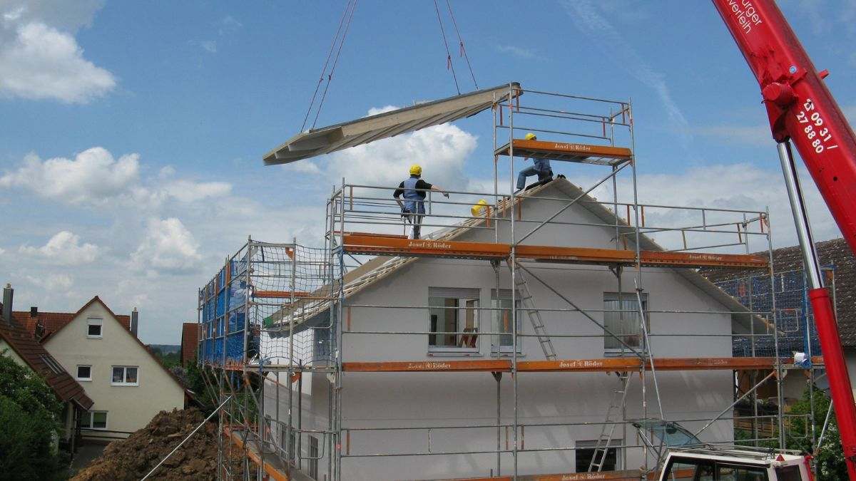 Certified Roofing Solutions, LLC files for bankruptcy