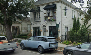 Charlotte's Planned for Former Étoile Space on Magazine Street