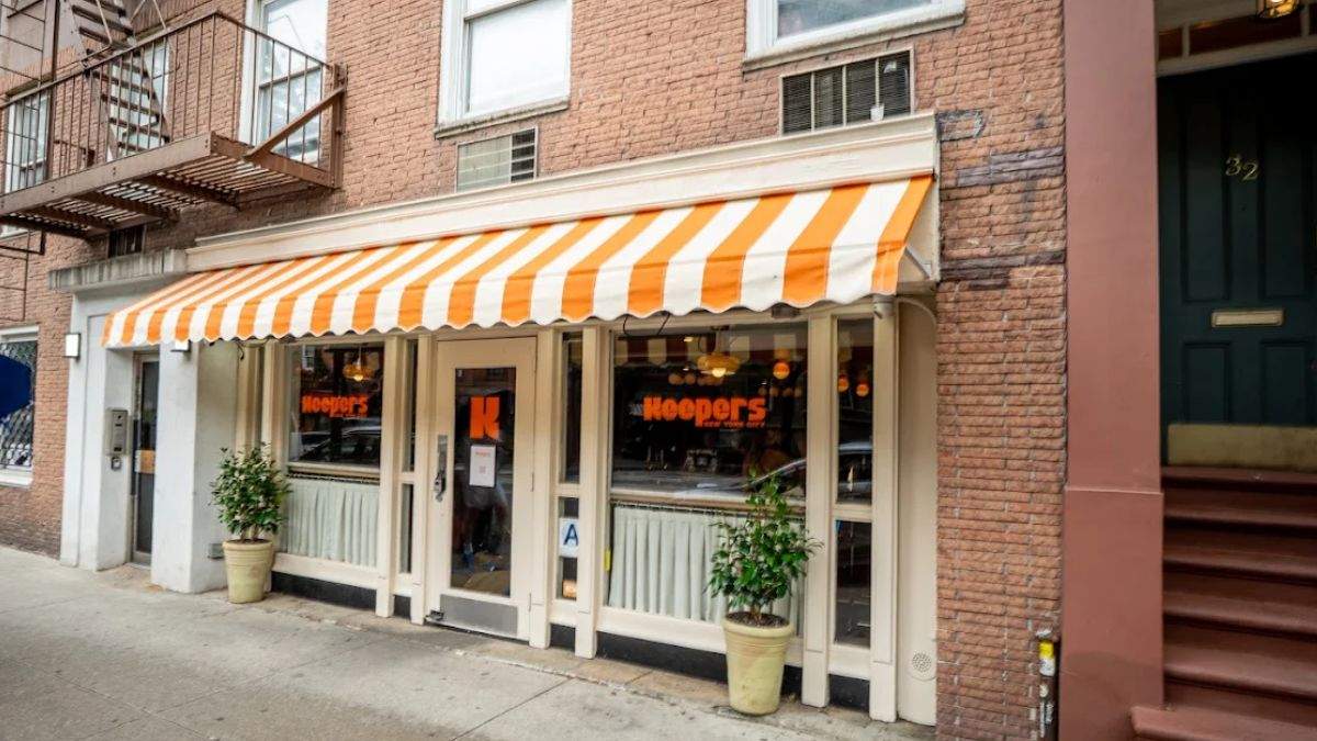 Keepers will open in Manhattan's West Village, bringing a neighborhood pizza joint and bar for local diners. 