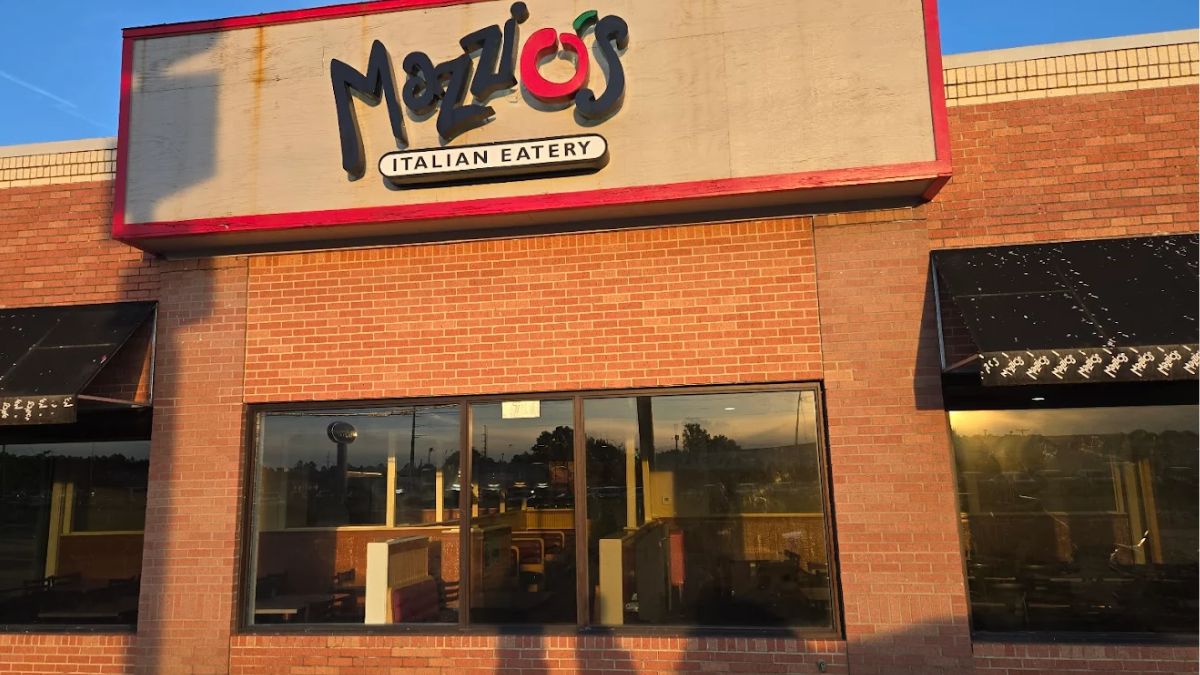 Mazzio’s restaurant storefront image