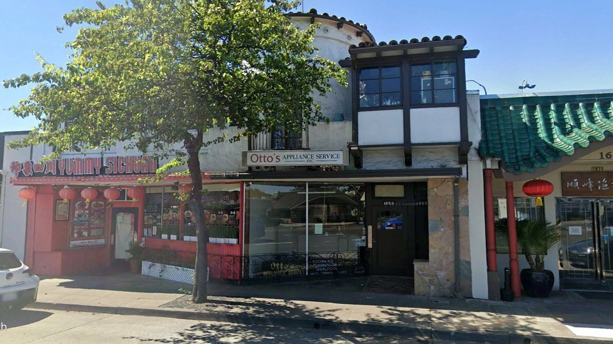 Milbraes Café Preparing to Open on El Camino Street