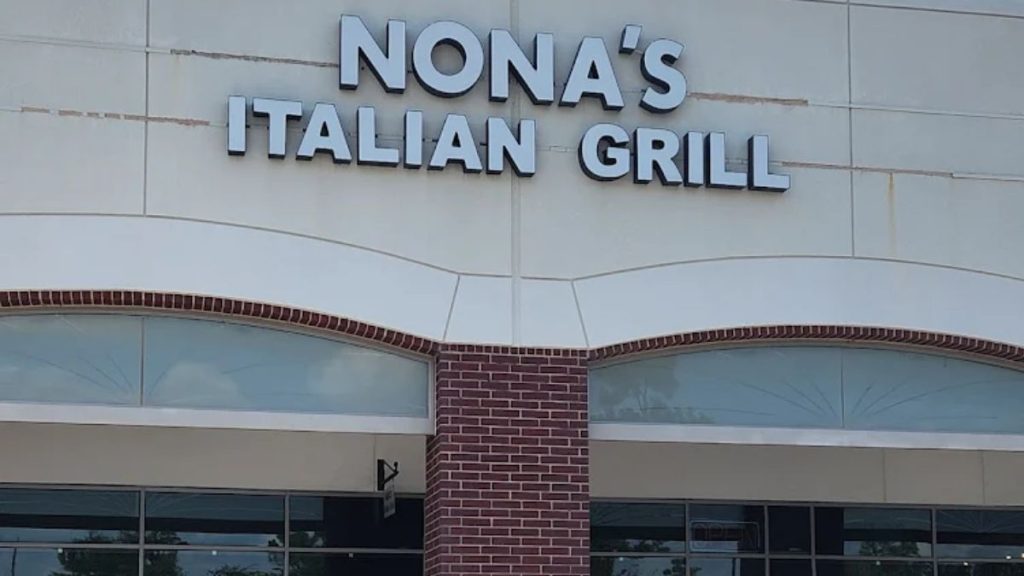 Nona's Italian Grill restaurant