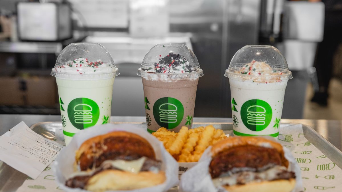 Shake Shack is expanding its Sacramento-area presence with a new Elk Grove restaurant and a community-focused opening day. 